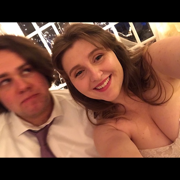 Meet your Posher, Kelsey - Picture 3 of 4